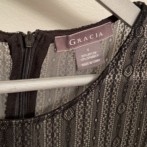 Gracia sheer lace peplum EUC - Picture 6 of 10
